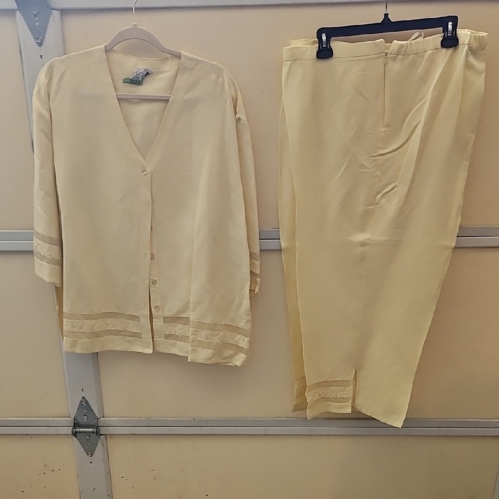 Classic Women's Two-Piece Cream Pantsuit